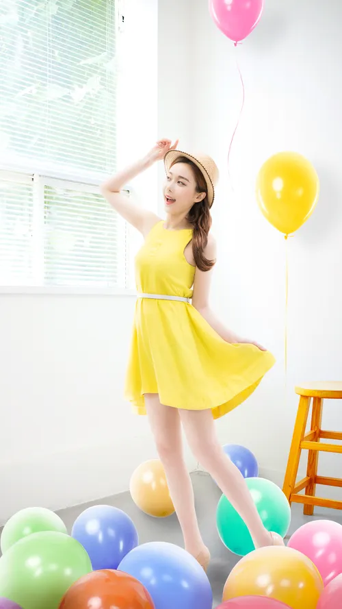 黃裙子4K高清桌布